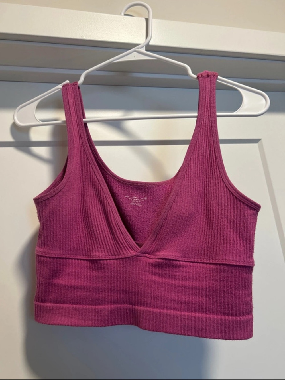 Urban Outfitters Ribbed Deep V Crop Tank Top - Magenta Pink